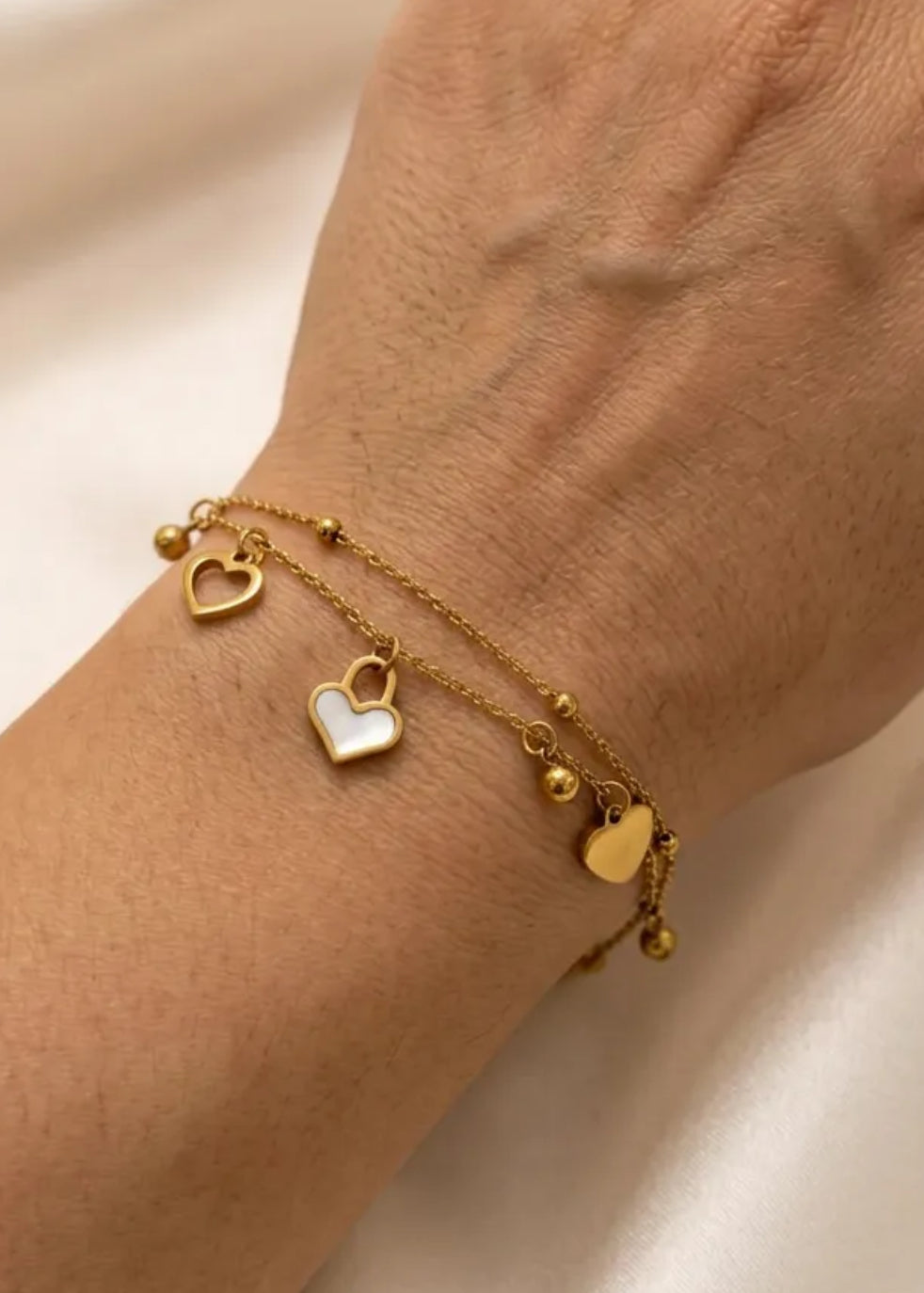 KALP DETAYLI CHARM BİLEKLİK