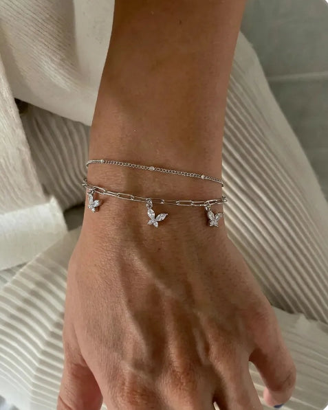 Kelebek Modeli Gümüş Rengi Bileklik